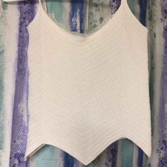White knit tank top - Picture 2 of 3